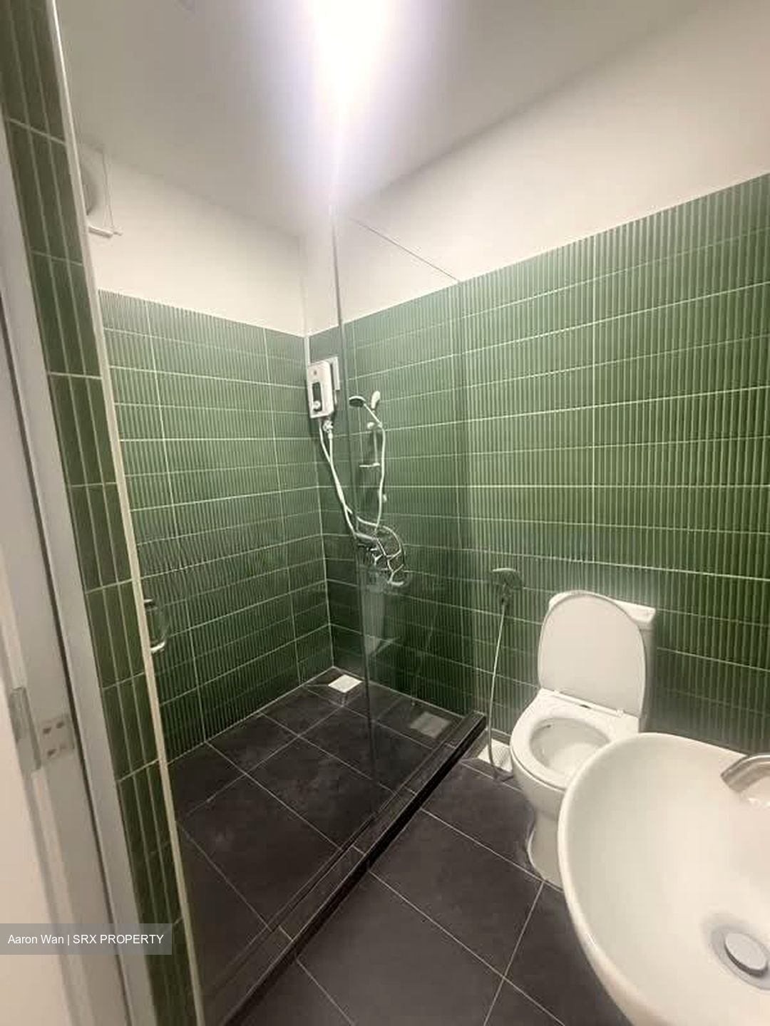 Koon Seng Road (D15), Retail #594397591